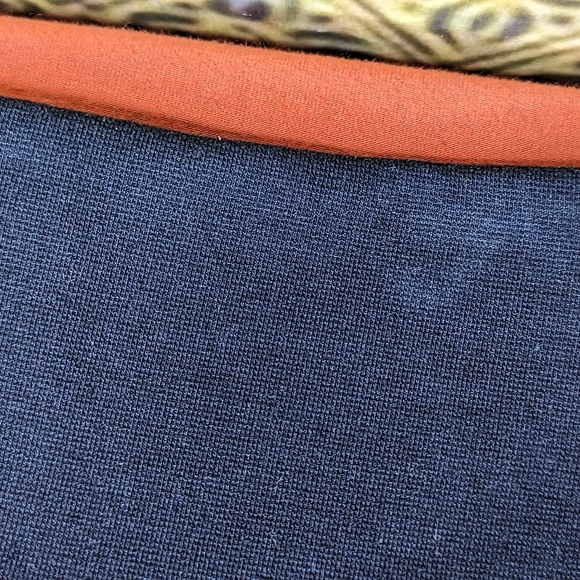 Assets by SPANX Black Leggings Size Medium - Picture 5 of 5